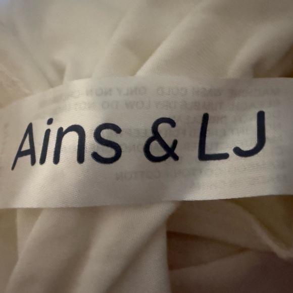 “Milkin' It” Knotted Baby Gown - White - Picture 3 of 4